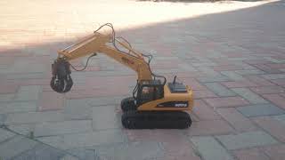 Huina 114 16 Channel Excavator Testing Grap Loader Mode