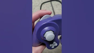 Pressing L On An Indigo Gamecube Controller Gaming Gamecube 