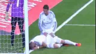 Cristiano ronaldo jumping hihger than the goal! then injures benzema