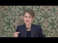 Syrias first lady asma al assad meets charitable and commercial organisations