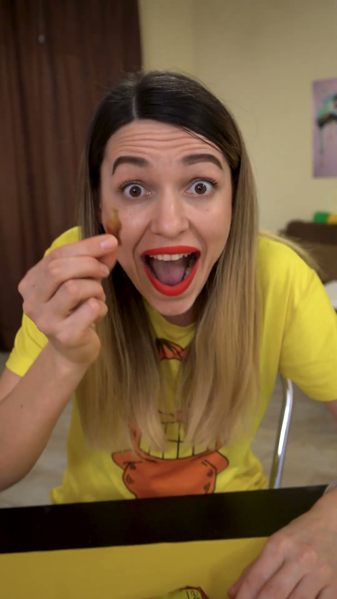 How to open a package of candies correctly ?
