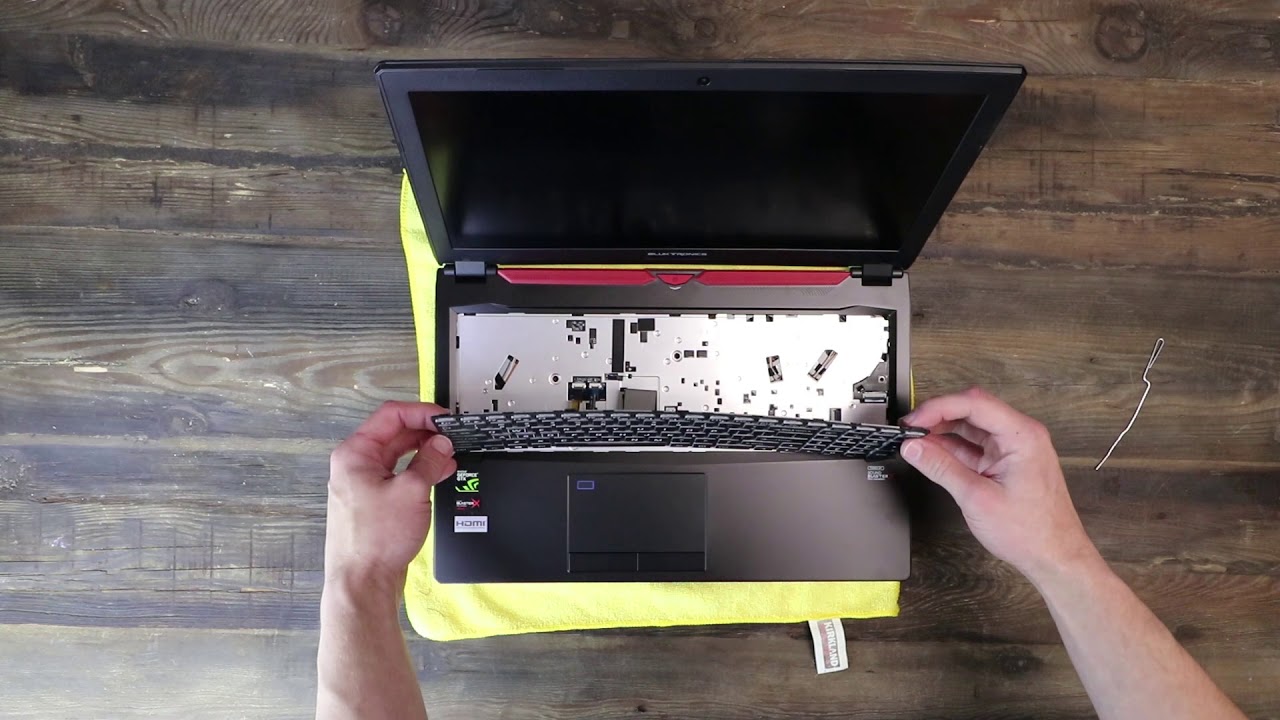 Keyboard Removal of the P957HR and P950HR