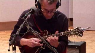 Hot Tuna performs "There's a Bright Side Somewhere" on Midmorning chords