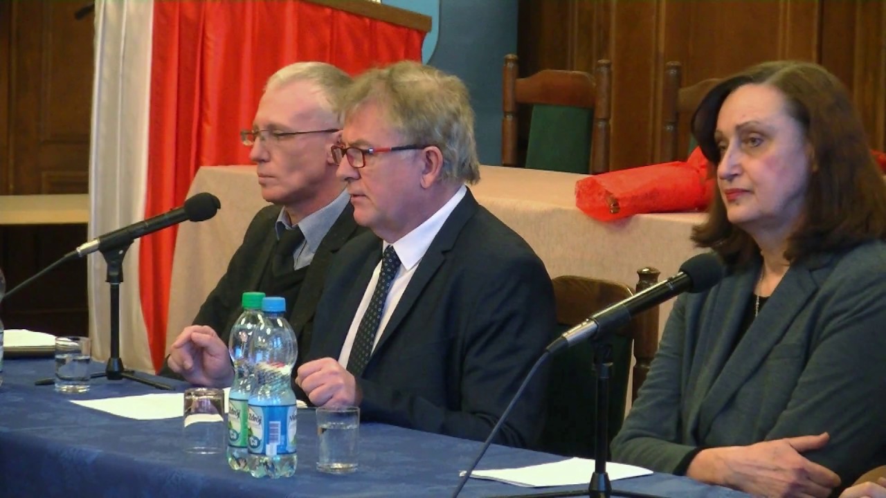 video to gif OLSZTYN24: Promocja książki „Olsztyn w dokumentach 3...”