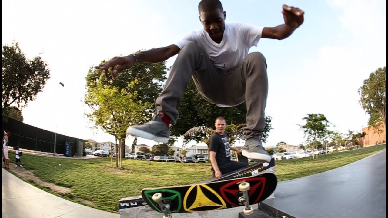 30 Seconds with Reemo at The Berrics Plaza