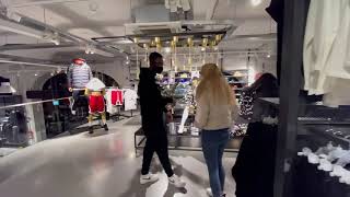 What's inside Nike Store? Nike Outlet Xmax | One of the Nike store in Hamburg - YouTube