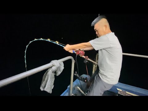 ALLIGATOR STANDING GILL 16-175 tests field at Boat Seagull by Team