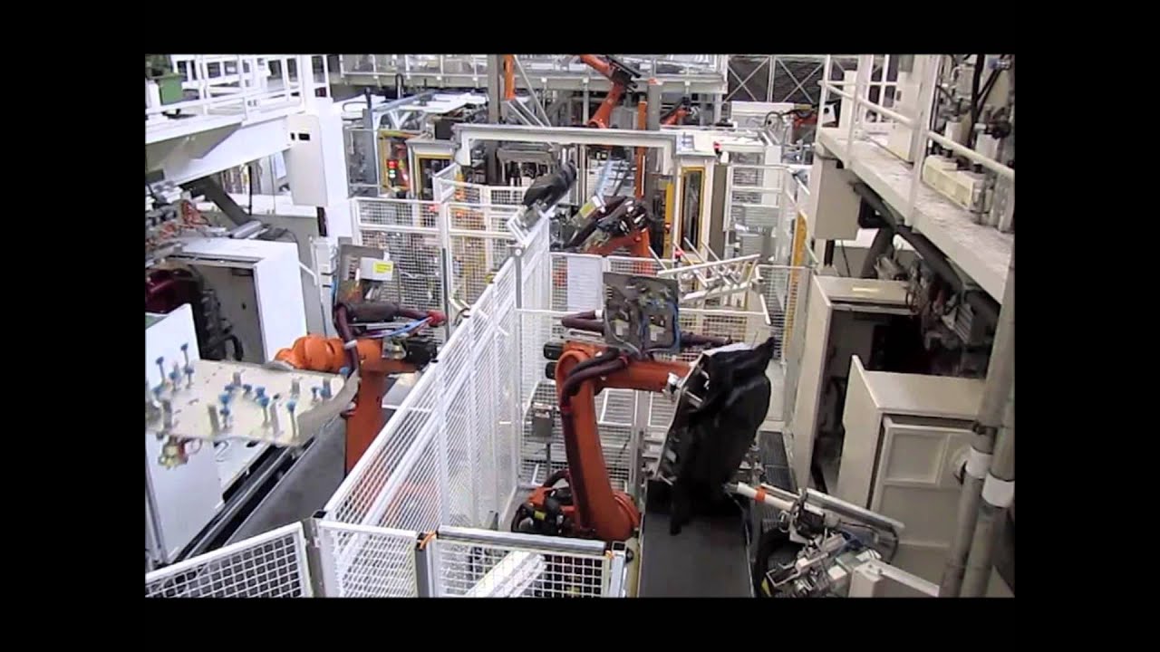 Roboterentbutzung for Kraftstoffbehälter / Flash Removal by Robot for Fuel Tanks