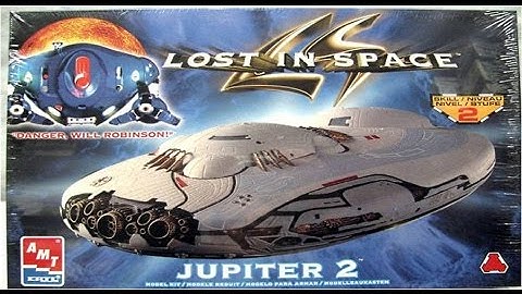 How to Build the Lost In Space Jupiter 2 AMT Model Kit #8459 Review