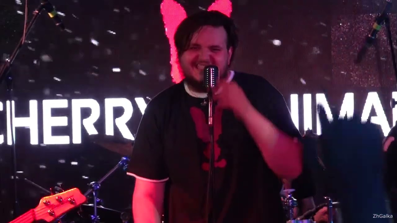 Cherry Animals - Safe House (Жестяная Банка "ХАОС" 2023) adlı videoyu YouTube'da izle Cherry Animals - Safe House (Жестяная Банка "ХАОС" 2023) adlı videoyu YouTube'da izle