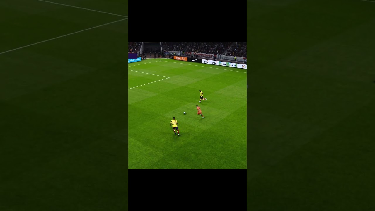 Perfect long shot of Memphis Depay 🔥😱 