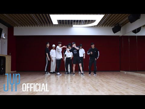 Stray Kids(스트레이 키즈) \