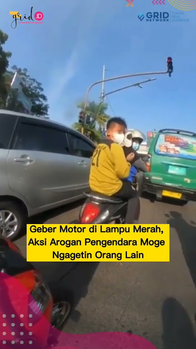 Aksi Pengendara Moge Geber Motor di Lampu Merah, Bikin Kaget!