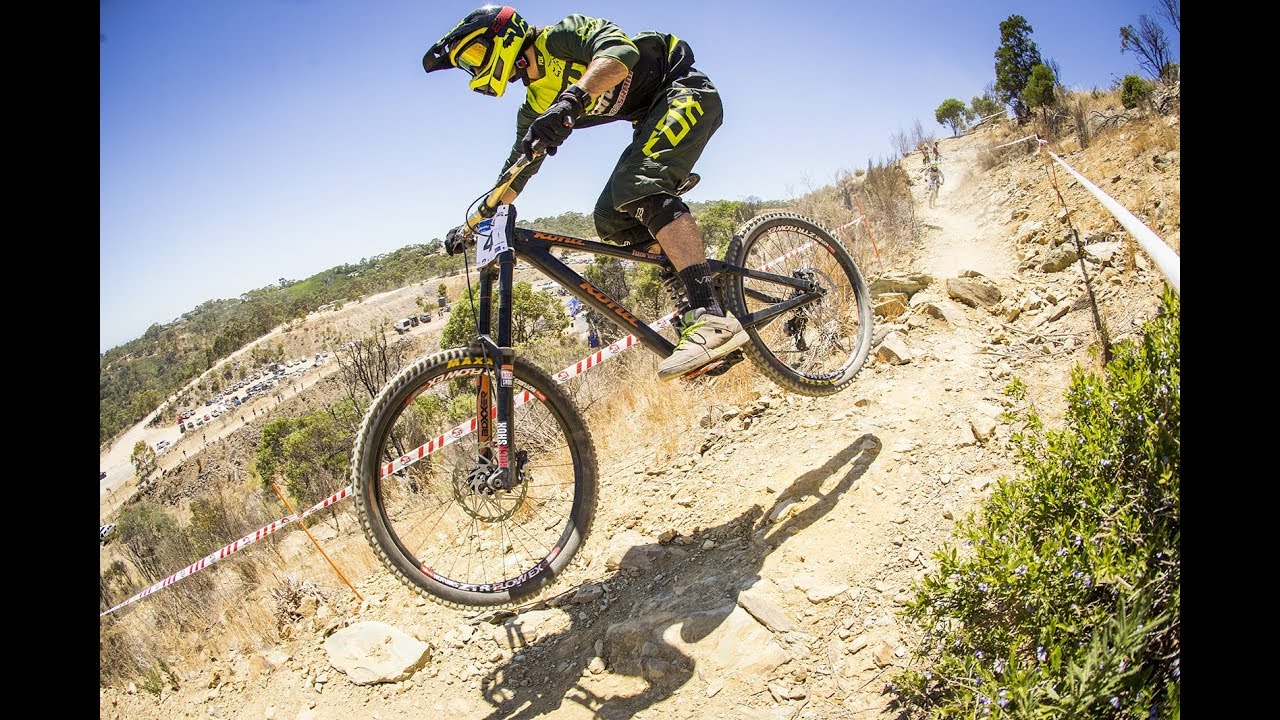 Downhill Mountain Biking Extreme Sports 2018