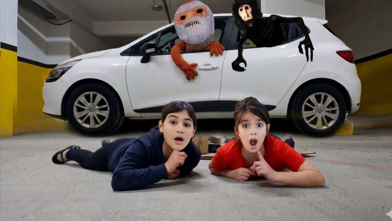 MELİSA NİSA ! THE LOCUST ve GOO GOO GAGA OKULUN ÖNÜNDE ARABAYA BİNDİ BİZİ ARIYOR !!