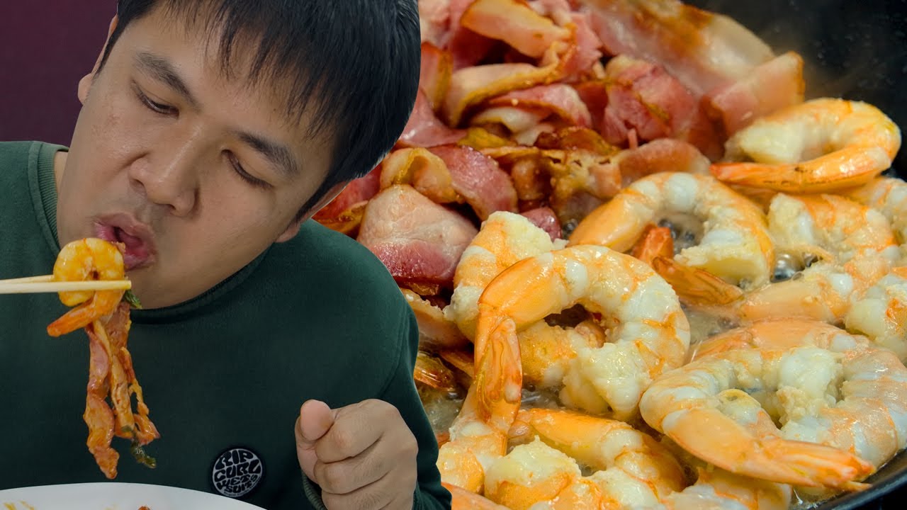 กุ้งผัดเบคอนซอสสุกี้ : หิวโว้ยยย