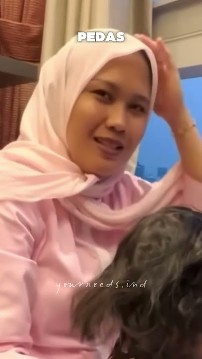 LILY IS USED TO THE PAIN OF HOLDING HER HAIR IN A PAIR WKWK #yourneedsind #raffinagita1717 #ranai...