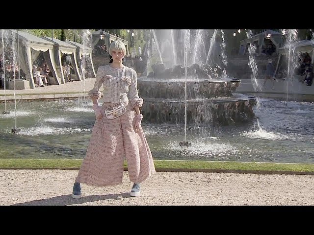 Seasoning Runway #1: Chanel Spring-Summer 2013 Collection - Favorite  Handpicked