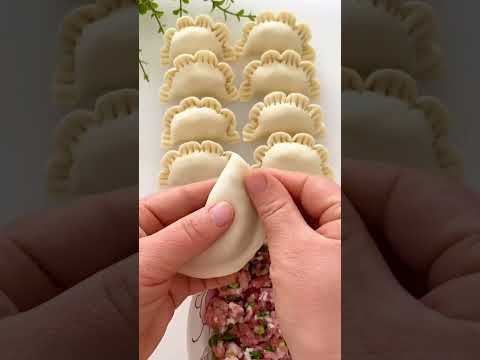 Лепим пельмени или вареники красиво #мастеркласс #пельмени #вареники
