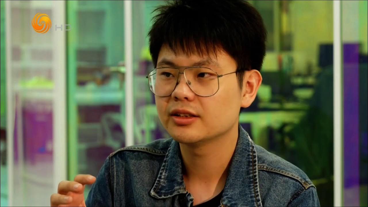 Feng news. Black gene for the next scene. Поклонник / the boy next door (+16). Next scene. Рон уилсон водитель автобуса.