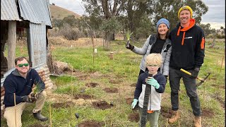Volunteers working to protect Victoria's environment