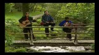 Video thumbnail of "the fureys tara hill"