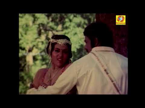 Vaazhai Pazhuthirukku Vasam Song Lyrics on YouTube