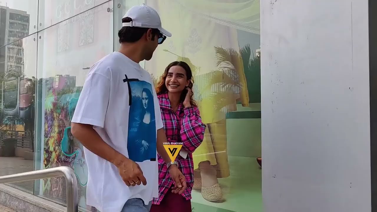 Rajkumar Rao with Wife Patraleka to Watch Film Pathaan Movie 🎥🎭