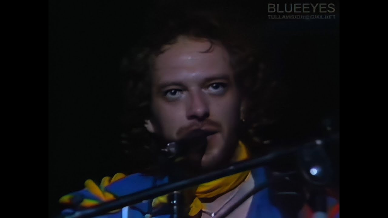 Jethro Tull. Ian Anderson. Live at Tampa Stadium 1976. Video. YouTube