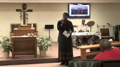 Pastor Dowell's Wife Sister Carol Sings In Chicago!