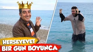 Kiyafetle Deni̇ze Soktu Şeyevet