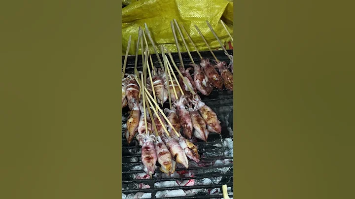 Grilled octopus 🐙 #streetfood #yummy #grilledsquid #squid #seafood #fyp #shorts