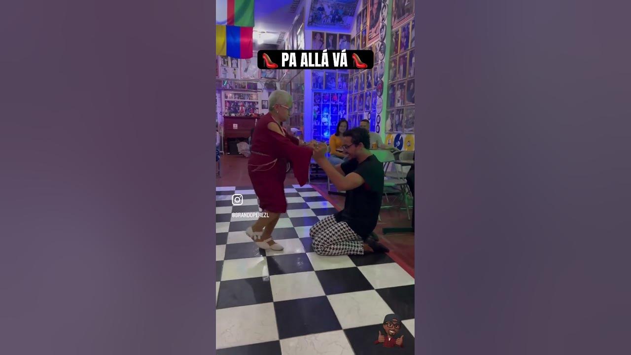 👠 PA ALLÁ VÁ LA ABUELA CHAVA 👠. #abuela #marcanthony #salseros #brandoperez