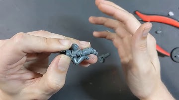 Asembling Indomitus Assault Intercessor Squad