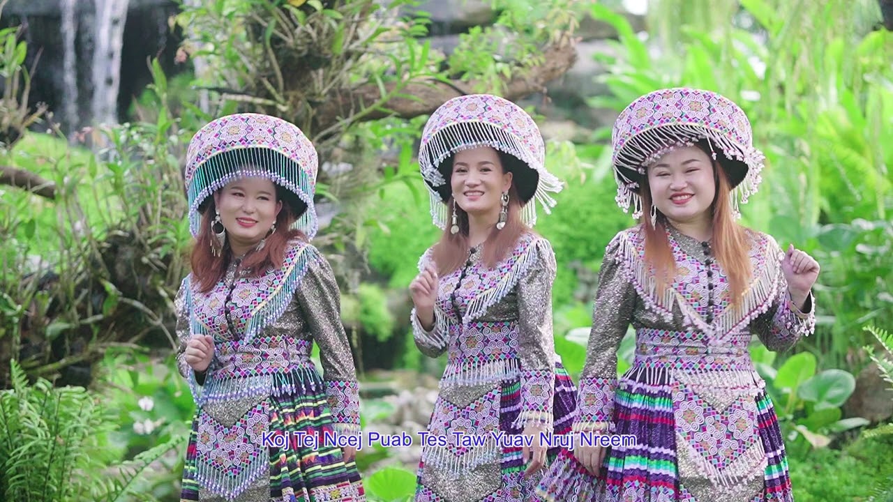 nraug hmoob zoo ua luaj.karaoke.paj huab vaj.zoo xyooj.nkauj xis xyooj