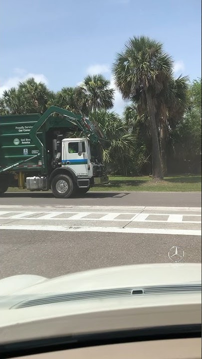 Garbage Truck Drivers Make Money waste trash money career garbage-truck-drivers-make-money-waste-trash-money-career