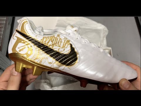 Oblicuo Sumergir Berri Sergio Ramos Nike Tiempo Legend 7 UNBOXING! - Edición Especial Sergio Ramos  - YouTube