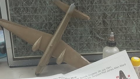 Genessis Models 8th Live Session (Painting The Wellington )