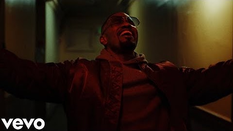 Jamie Foxx ft. Wale, Wiz Khalifa & Yung Joc - Blame it Alcohol (Music Video)