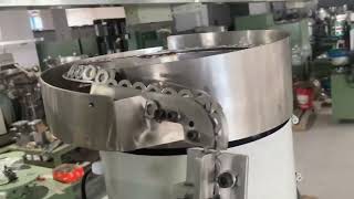 M8 bolt lock flat gaskets assembly machine