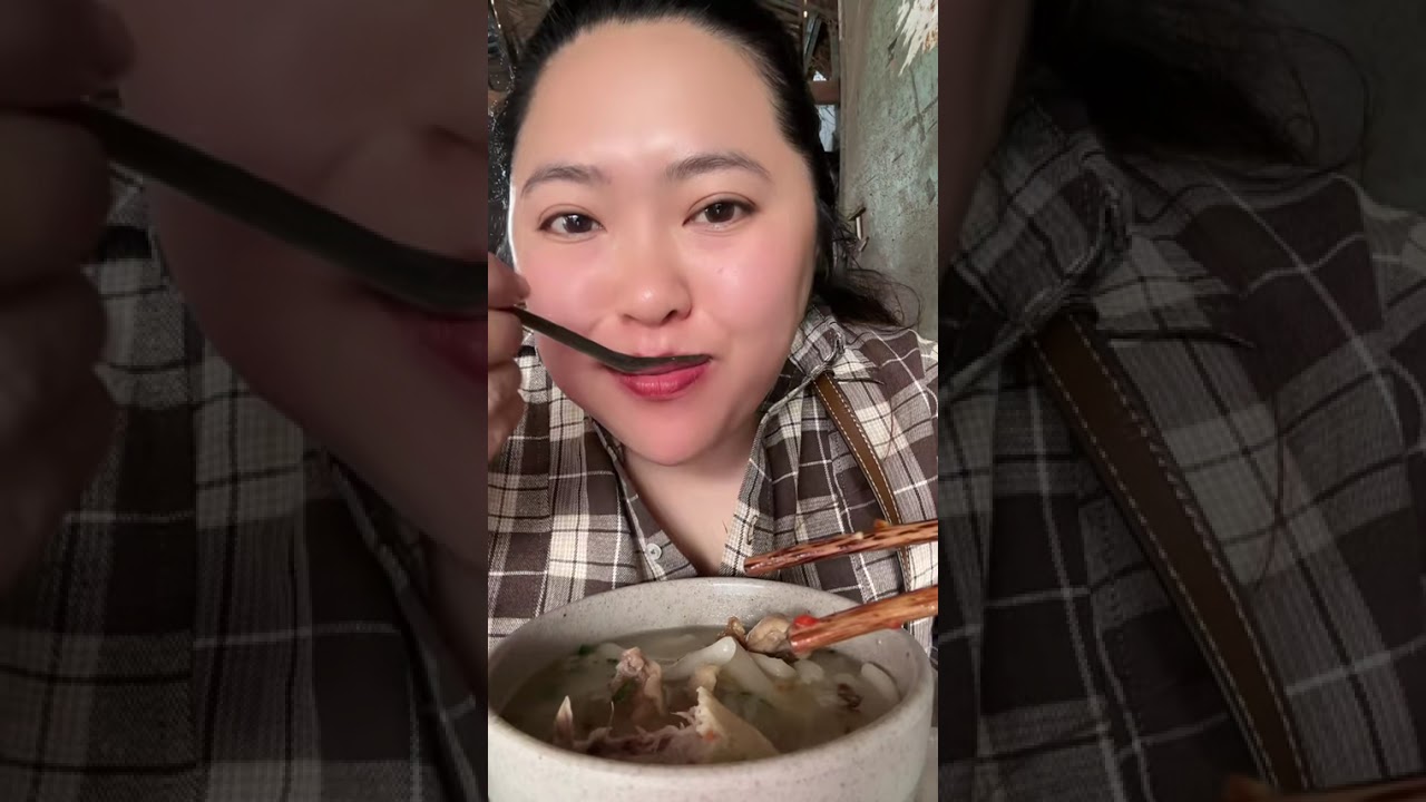 BÁNH CANH BỘT GẠO PHAO CÂU VỊT 