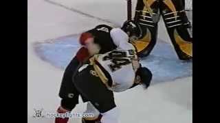 Chris Clark vs Nick Boynton Nov 26, 2002
