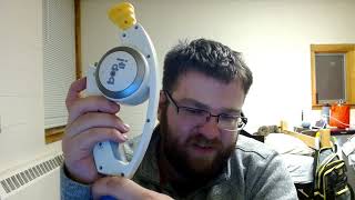 My Portuguese Bop It Shout! AKA: The Bop It with NO Test Mode! (You'll see...)