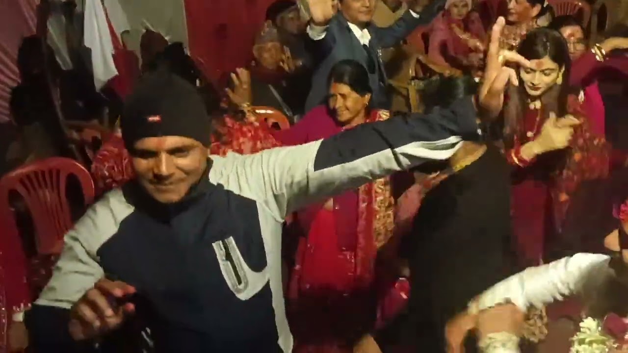 आर्वाली   को  बाजा  