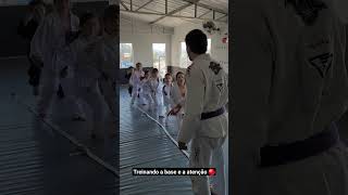 Desafio Da Atenção No Jiu-Jitsu Kids Aprendendo A Manter A Base E A Concentração.