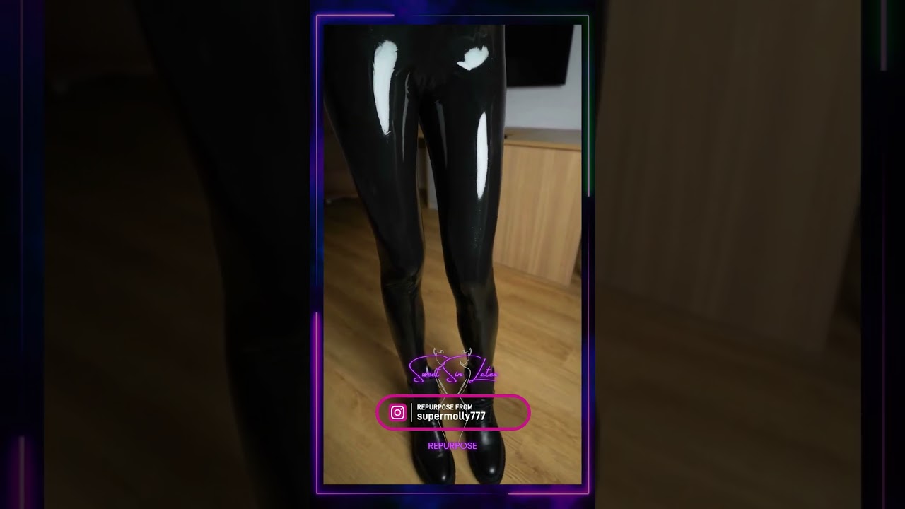 Ultra Shiny Black Latex Leggings ✨