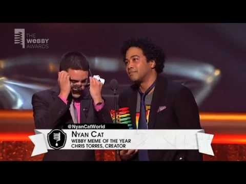 kenyatta-cheese-presents-nyan-cat-with-meme-of-the-year-at-the-16th-annual-webbys