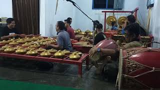 Download Lagu Manyar sewu laras slendro patet manyuro#budayajawa #lancaran #gamelan_jawa #latihan MP3 Download Lagu Manyar sewu laras slendro patet manyuro#budayajawa #lancaran #gamelan_jawa #latihan MP3