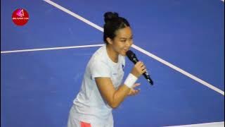 YURA YUNITA NYANYI CINTA DAN RAHASIA SEBELUM TANDING DENGAN LUNA MAYA - DI ISTORA SENAYAN