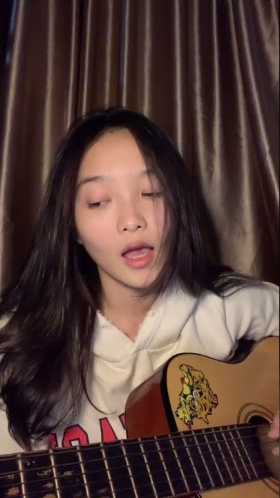 story wa polosan cewe main gitar